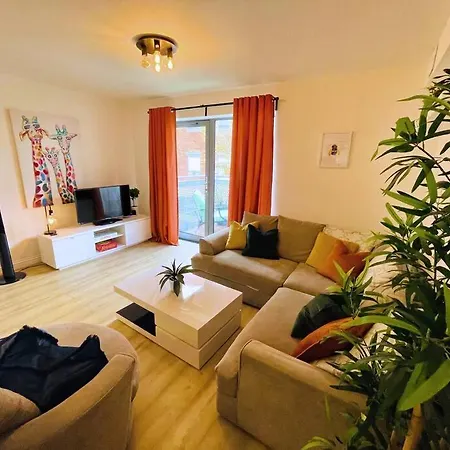 דירה - 1 Bed - Pembroke Court *