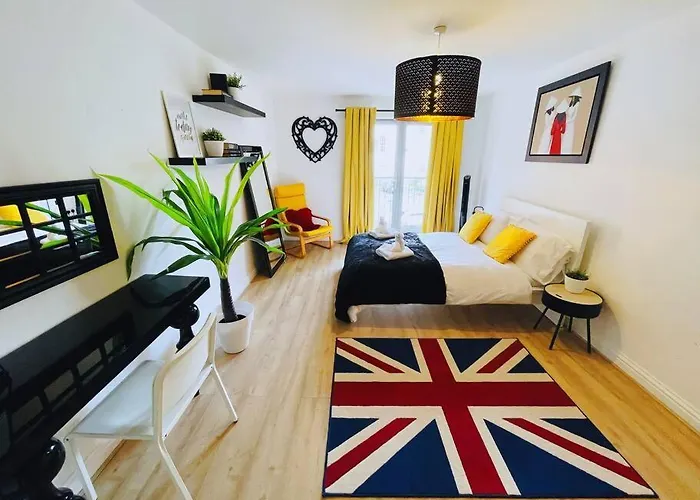 - 1 Bed - Pembroke Court