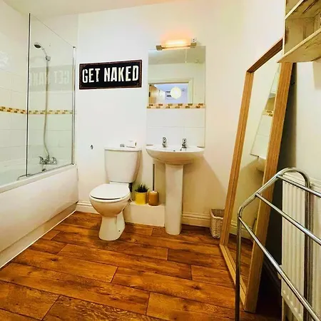 - 1 Bed - Pembroke Court